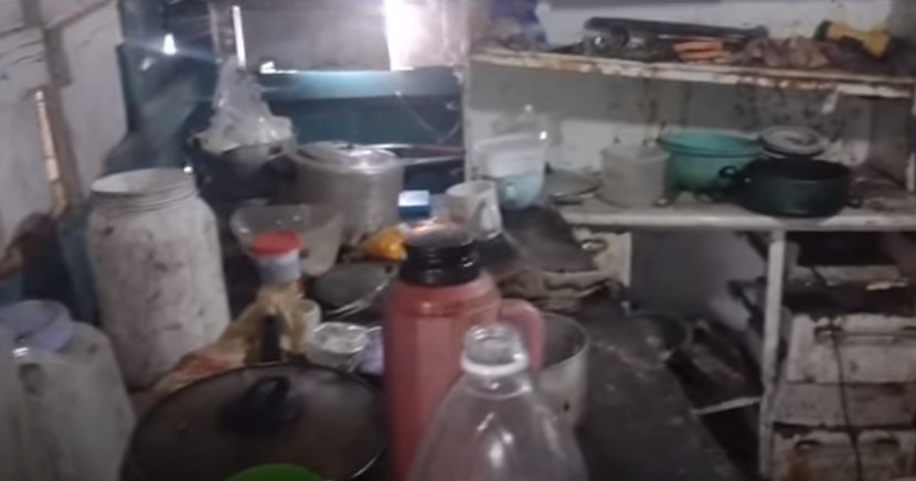 Mãe é presa suspeita de maltratar filha de 6 anos após denuncia do pai