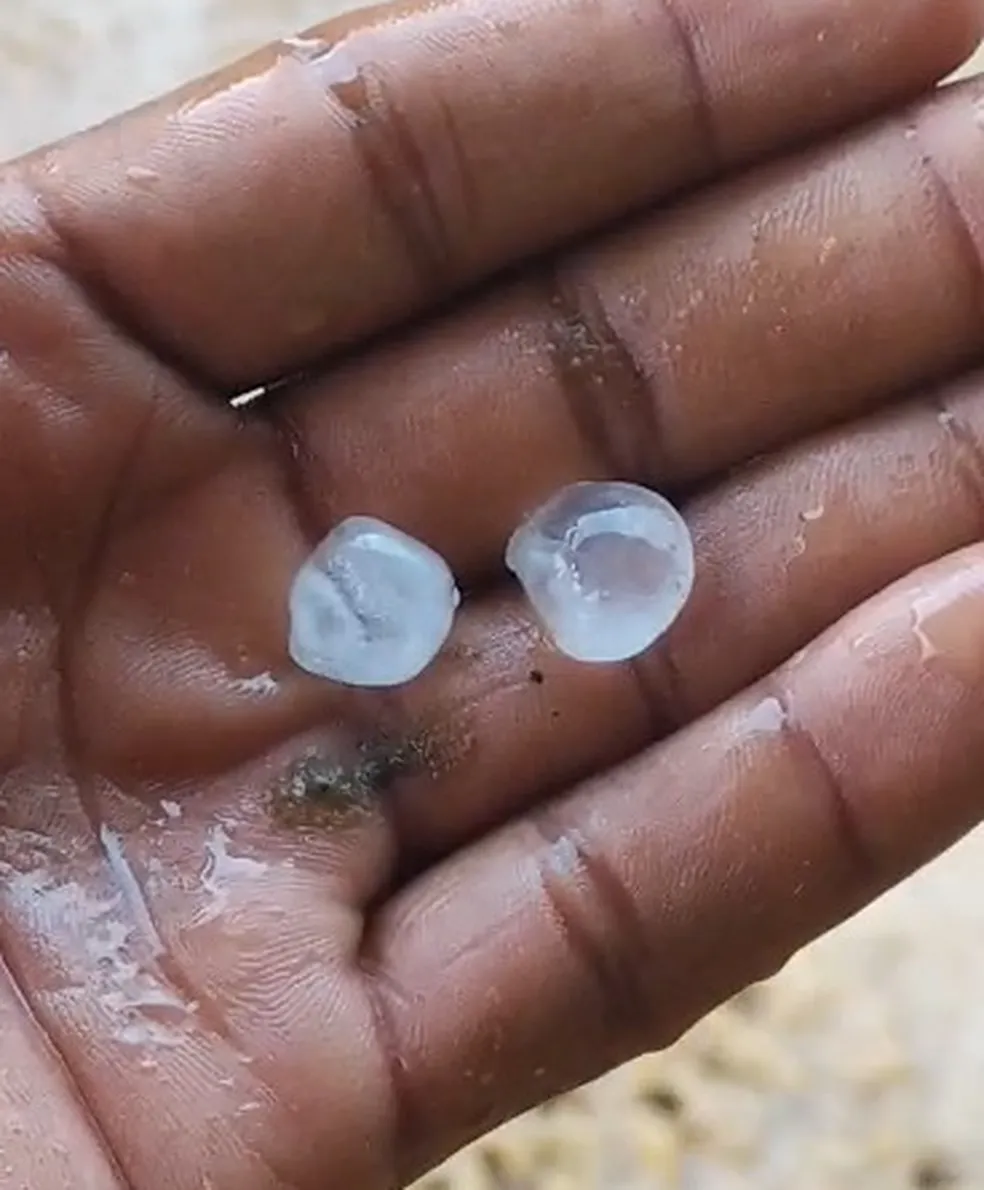 Veja os vídeos: Roraima registra chuvas de granizo na capital e em comunidade indígena durante o fim de semana