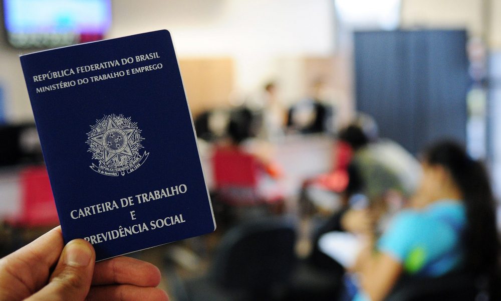 112 vagas de emprego são disponibilizadas para várias áreas de trabalho