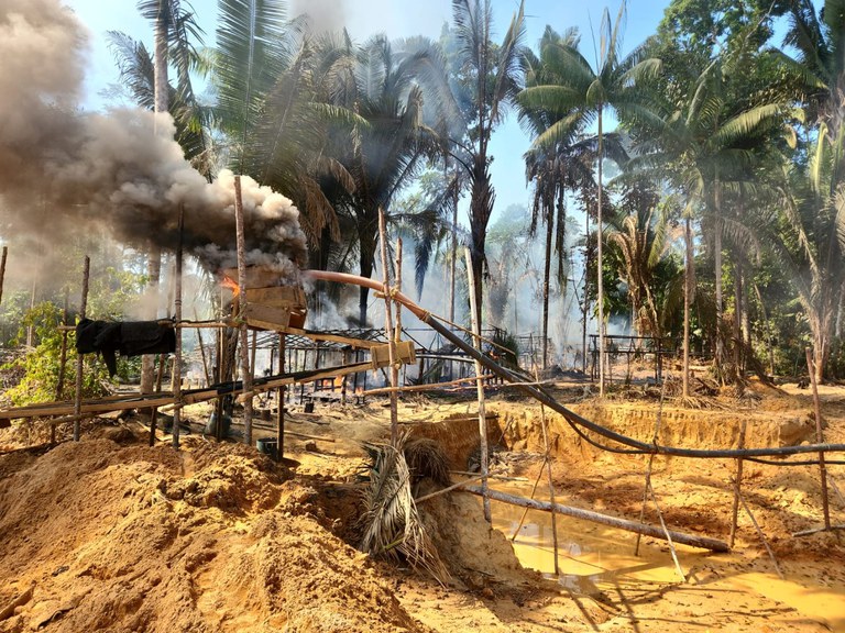 PF combate garimpeiros em terras indígenas em Rondônia