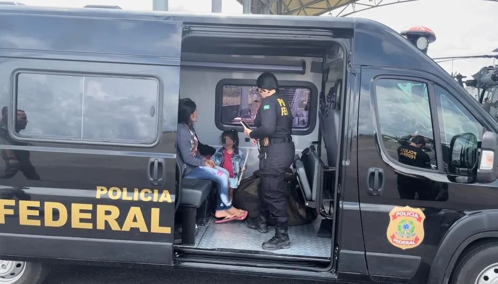 Forças Armadas encontram criança de 2 anos e outros seis garimpeiros em garimpo ilegal na Terra Indígena Yanomami